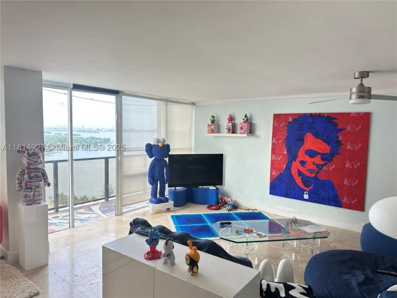 apartamentos en venta en Charter Club Condos