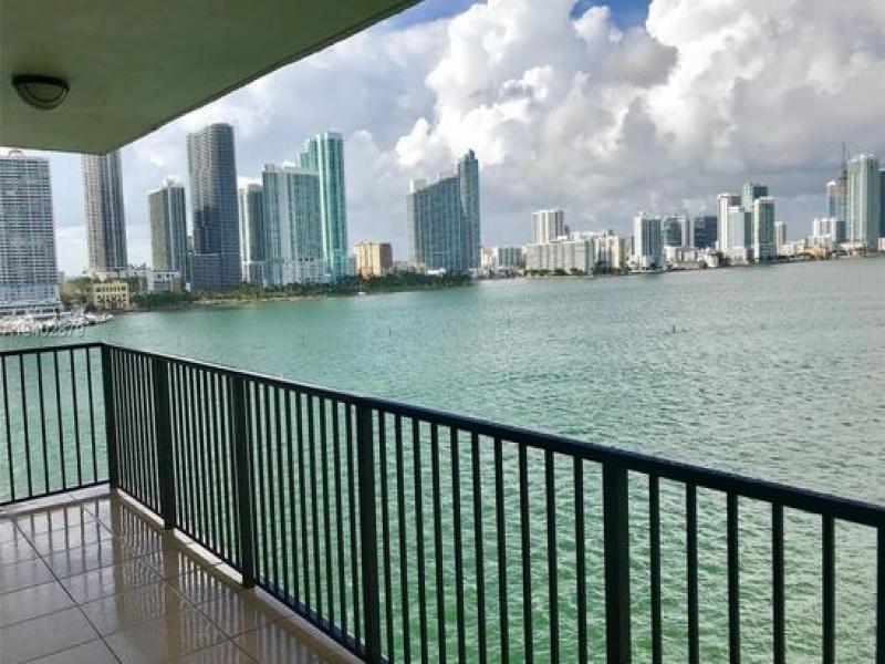 apartamentos en venta en Venetian Isle Condos
