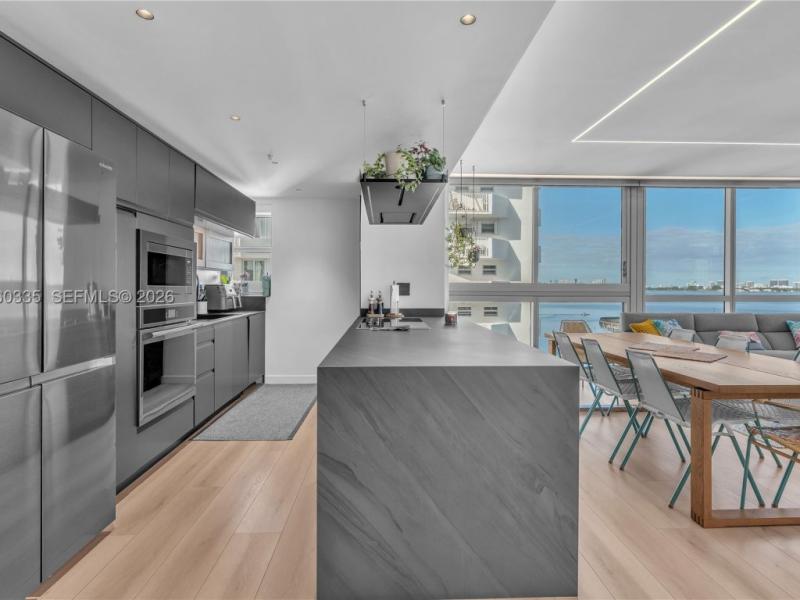 Condo for sale at Blue Bay Tower