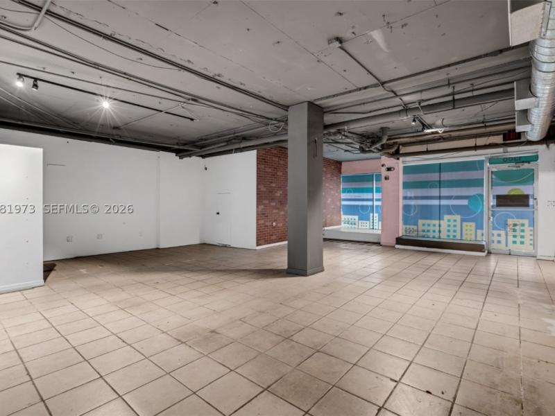 Condos for sale at Lincoln Towers