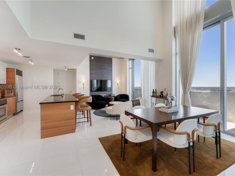 apartamentos a venda no Midtown Miami 4