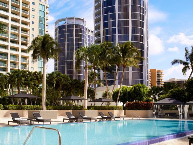 apartamentos en venta en Ritz Carlton Coconut Grove