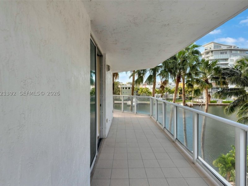 Condos for sale at Grandview