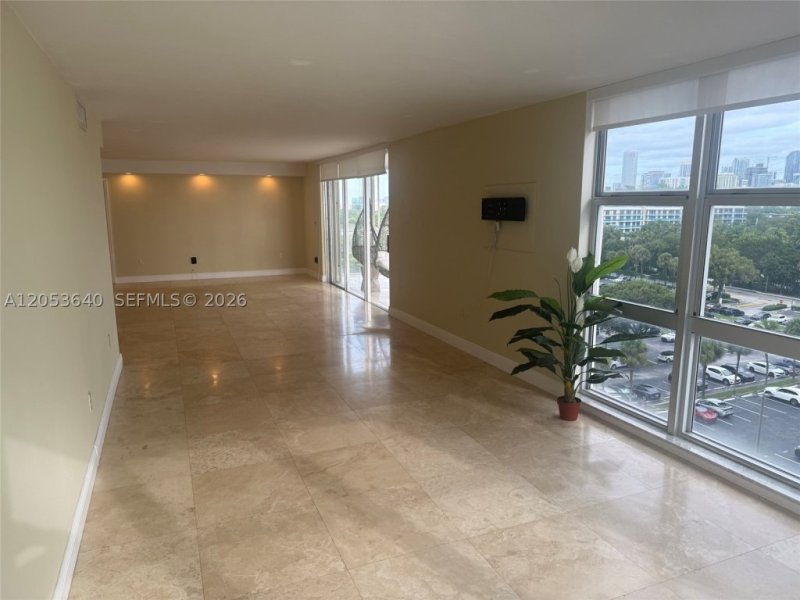 Condos for sale at Brickell 25