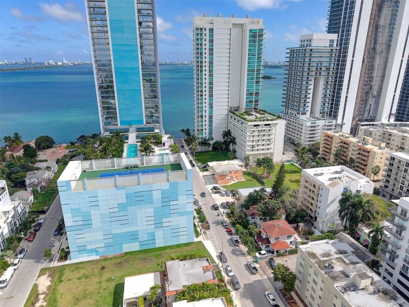 Condos for sale at Bahia Biscayne