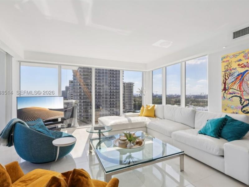 Condos for sale at Harbour House
