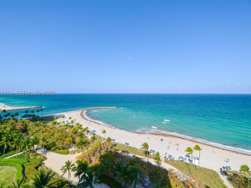 Condos for sale at Harbour House