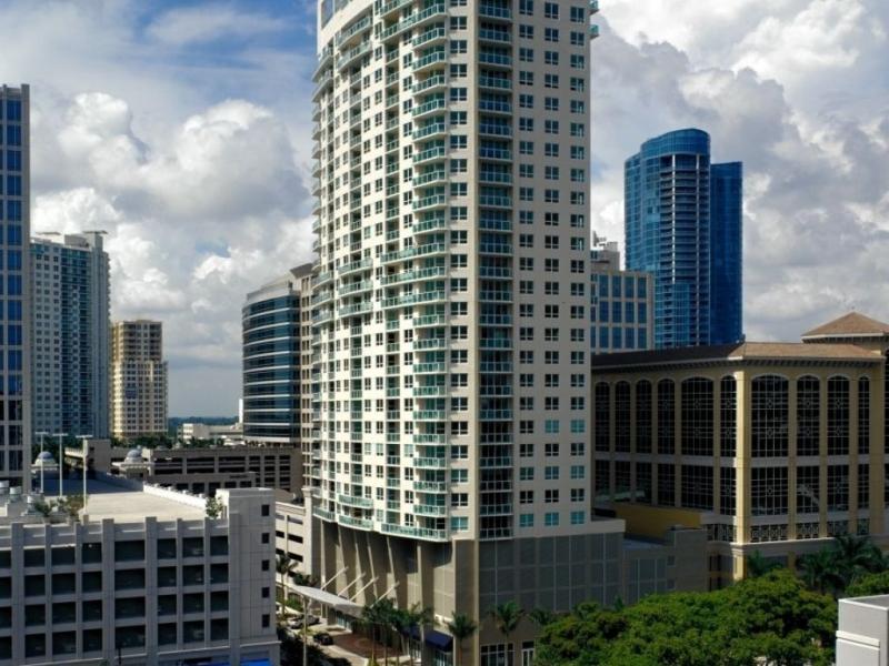 Condos for sale at 350 Las Olas Place