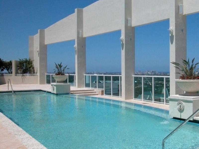 Condos for sale at 350 Las Olas Place