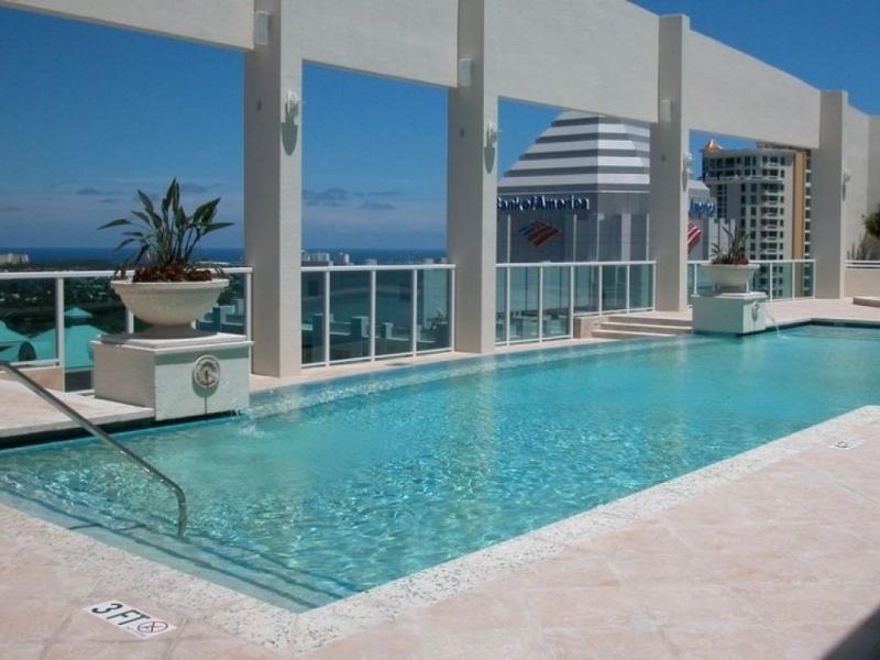 Condos for sale at 350 Las Olas Place