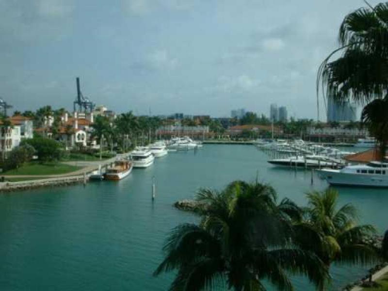 apartamentos a venda no Marina Village