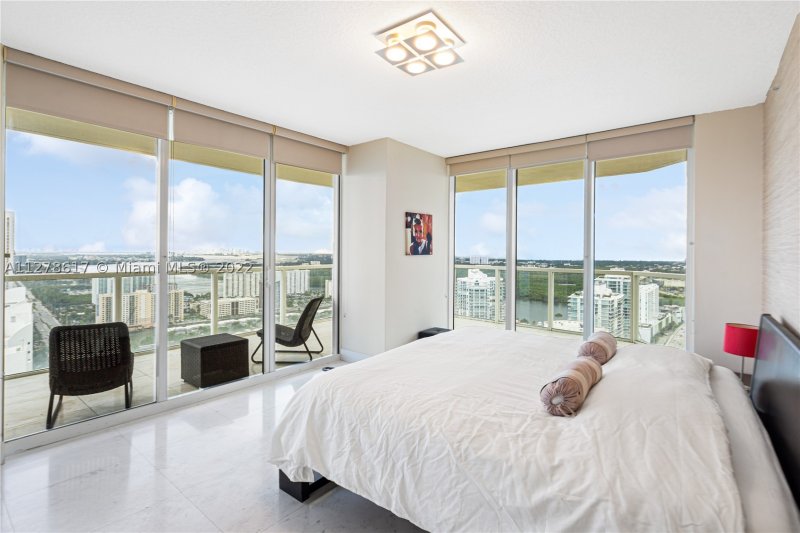 Alquiler de apartamento en La Perla 4108