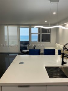 Comprar apartamento en Parker Dorado 1503