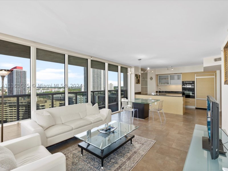 Alquiler de apartamento en Beach Club Two 1806 short t