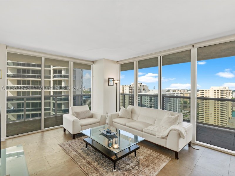 Alquiler de apartamento en Beach Club Two 1806 short t