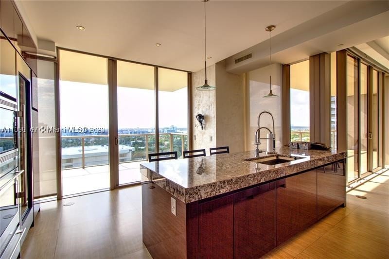 Alquiler de apartamento en St Regis Bal Harbour North 1003N