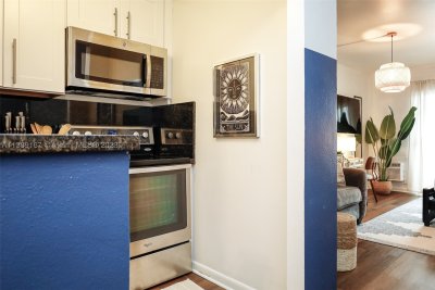 Aluguel de apartamento no Bayshore Yacht Tennis Club 812