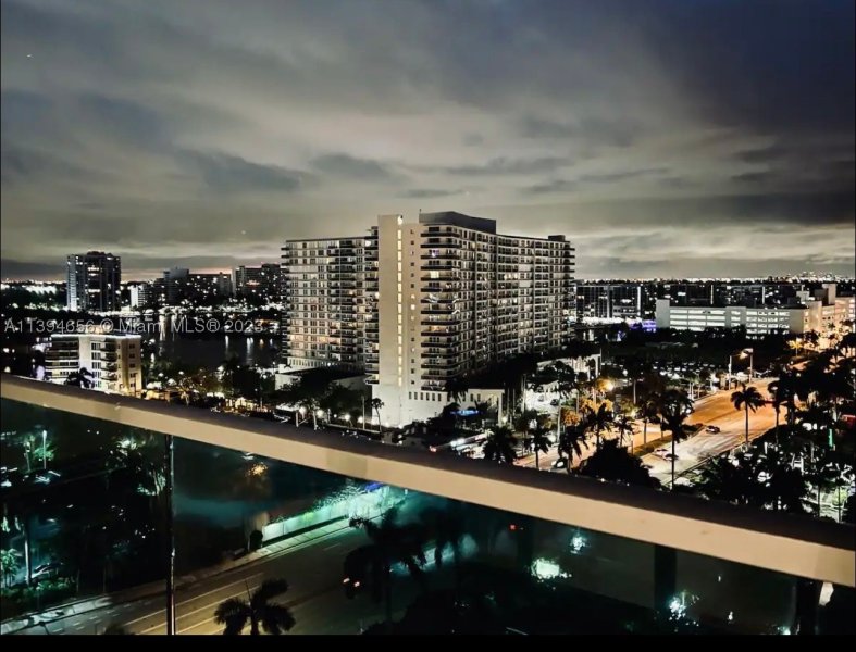 Apartment for rent at Sian Ocean Residences 14H