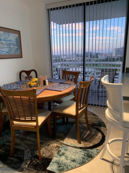 Alquiler de apartamento en Parc Central Aventura 1506