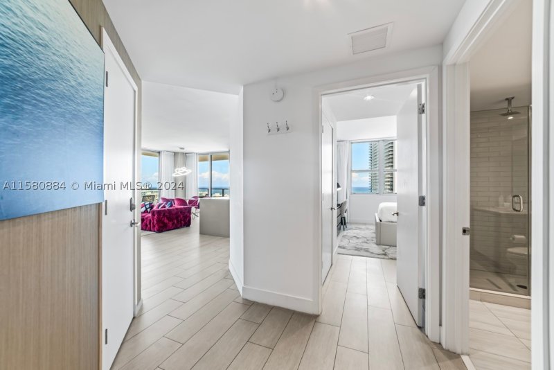 Apartment for rent at Hyde Beach House R1601