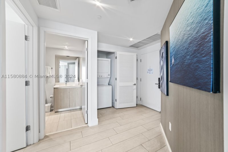 Apartment for rent at Hyde Beach House R1601