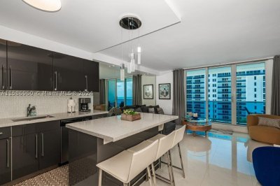Alquiler de apartamento en Roney Palace 1111