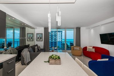 Alquiler de apartamento en Roney Palace 1111