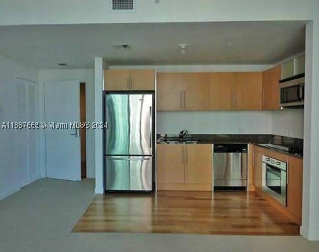 Comprar apartamento en Met 1 T-1703