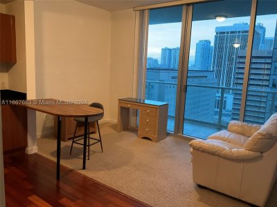 Comprar apartamento en Met 1 T-1703