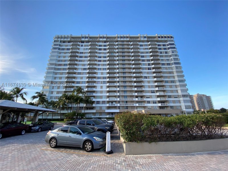 Condo for sale at The Hemispheres 4D