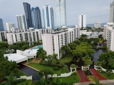 Comprar apartamento en Plaza of the Americas 412-IV
