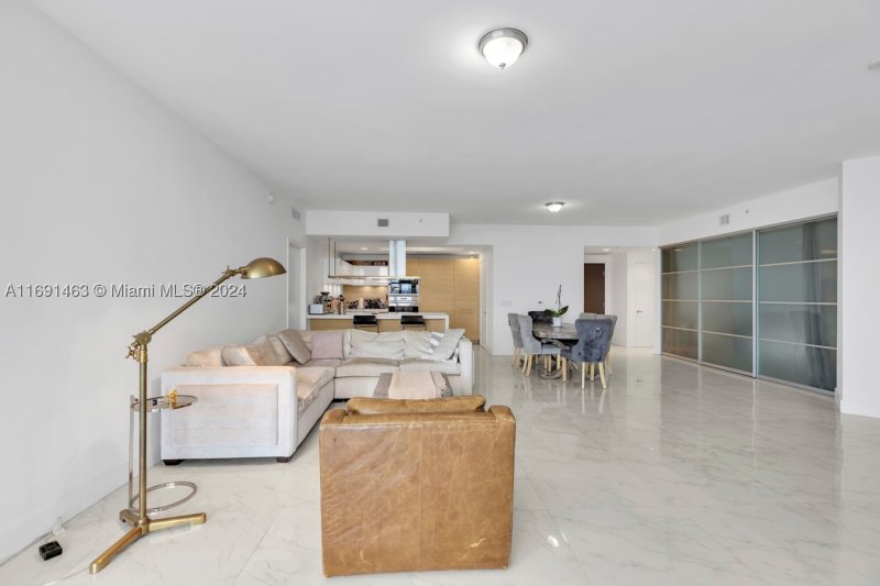 Condo for sale at Marina Palms Yacht Club 1404