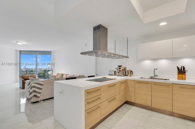 Condo for sale at Marina Palms Yacht Club 1404