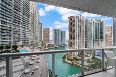 Comprar apartamento no Icon Brickell Tower II 1702