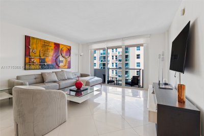 Aluguel de apartamento no Carlisle On The Ocean 1103