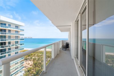 Aluguel de apartamento no Carlisle On The Ocean 1103