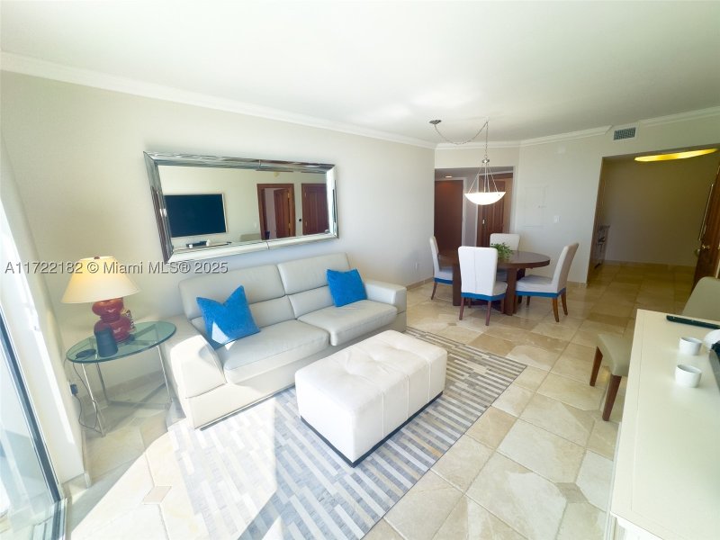 Apartment for rent at Akoya 1506