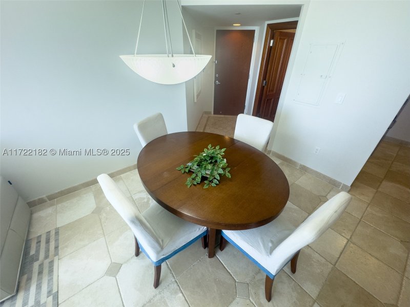 Apartment for rent at Akoya 1506