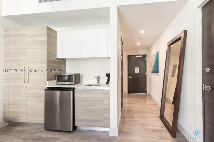 Condo for sale at Costa Hollywood S228