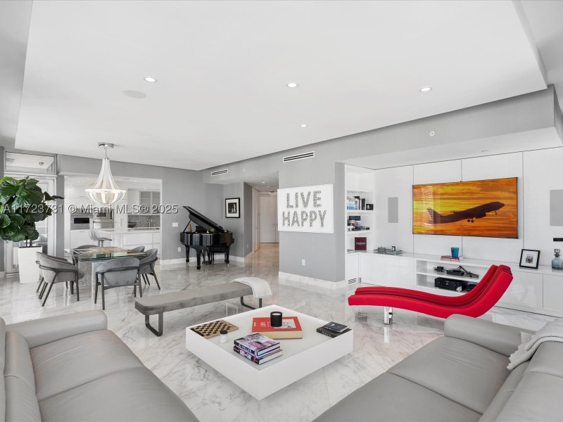 Condo for sale at Four Seasons Millenium Tower I 52BC