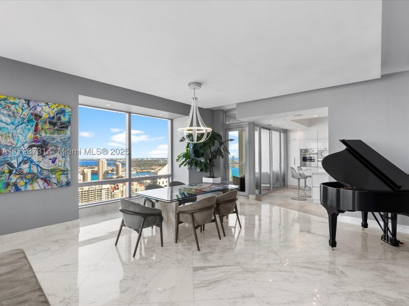 Condo for sale at Four Seasons Millenium Tower I 52BC