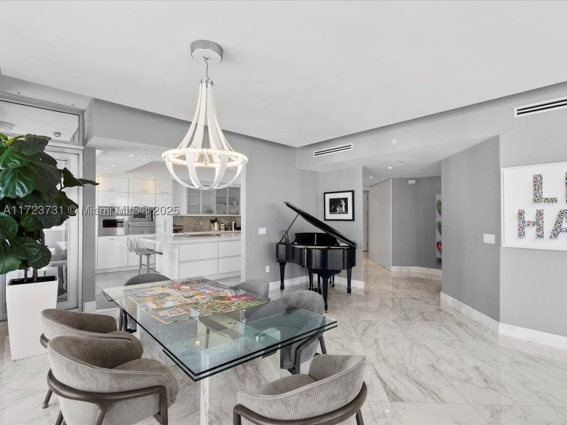 Condo for sale at Four Seasons Millenium Tower I 52BC