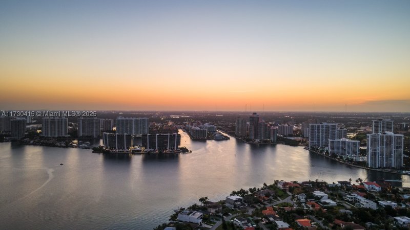 Condo for sale at Porsche Design Tower 4203