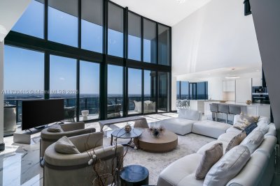Comprar apartamento no Porsche Design Tower 4203