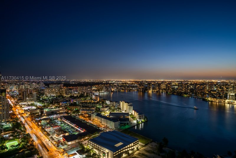 Condo for sale at Porsche Design Tower 4203