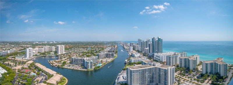 Condo for sale at Hyde Beach House T3502