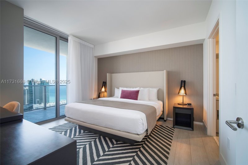 Condo for sale at Hyde Beach House T3502