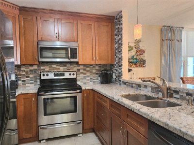 Aluguel de apartamento no Alexander Towers 1206