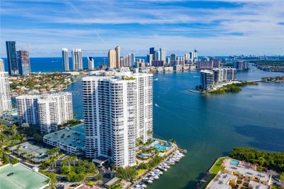 Mystic Pointe 500 Apt #1513