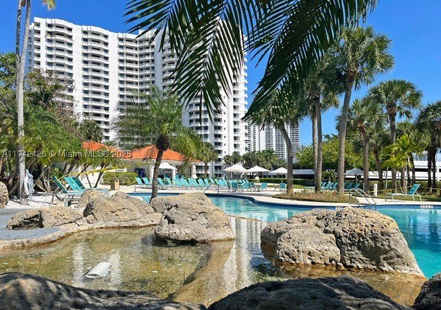 Comprar apartamento en Parc Central Aventura 111